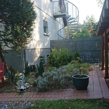 Klimatisiertes Ferienapartment An Der Stadtgrenze Von Berlin Gosen Exterior foto